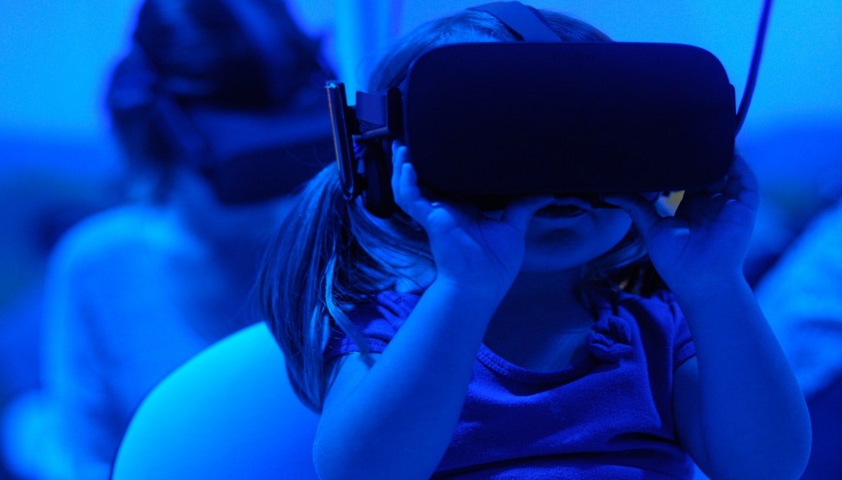 VR&AR: 영화 속 상상에서 현실 속 가상으로